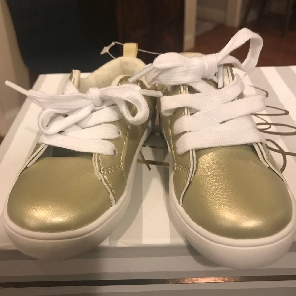 Carter’s Gold Sneakers Infant Size 7